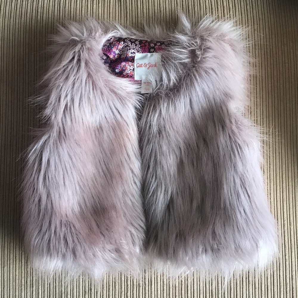 Dusty rose Faux fur vest